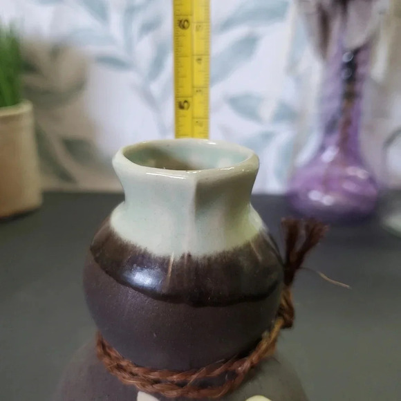 Vintage Sake Set in Green Stone 3-pc Set - Picture 8 of 11